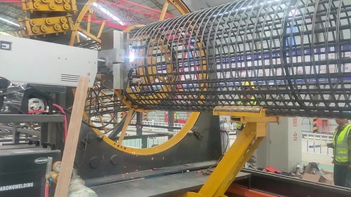 山東魯源全自動鋼筋籠滾焊機中鐵十九局施工現(xiàn)場,滾焊機調(diào)試完成